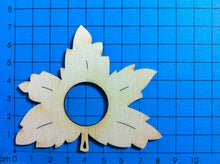 Lade das Bild in den Galerie-Viewer, Serviettenring aus Holz in verschiedenen Formen