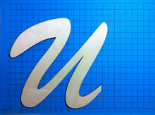 Lade das Bild in den Galerie-Viewer, Buchstaben in Schreibschrift 15cm aus Holz