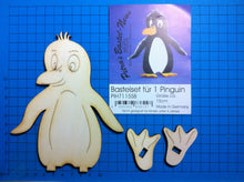 Lade das Bild in den Galerie-Viewer, Pinguin als Standfigur aus Holz