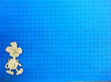 Lade das Bild in den Galerie-Viewer, Maus als Koch aus Holz