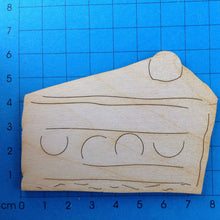 Lade das Bild in den Galerie-Viewer, Tortenstück aus Holz