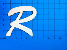 Lade das Bild in den Galerie-Viewer, Buchstaben in Schreibschrift 5cm aus Holz