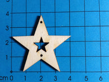 Lade das Bild in den Galerie-Viewer, Stern als Mobile aus Holz