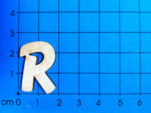 Lade das Bild in den Galerie-Viewer, Buchstaben in 2,3cm aus Holz