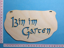 Lade das Bild in den Galerie-Viewer, Schild mit Ausschnitt "Bin im Garten" aus Holz Schilder aus Holz, Schild zur Geburt, Schilder für den Eingang, Schilder zum Basteln, Schild fürs Kinderzimmer, Schild zur Taufe, Basteln mit Holz für Kinder, Holzideen , Schild zum Geburtstag, Holz bemalen, Türschild, Basteln mit Holz, Schild zur Hochzeit basteln, Holzideen , Schilder für den Eingang, Basteln mit Holz, Schild zur Geburt, Türschild, Schild zur Hochzeit basteln, Holz bemalen, Schild zum Geburtstag, Schilder aus Holz, Schild fürs Kinderzimmer,