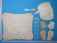 Lade das Bild in den Galerie-Viewer, Adventskalender-Tafel mit Haken aus Holz Holz bemalen, Schilder zum Basteln, Schilder aus Holz, Basteln mit Holz für Kinder, Schilder für den Eingang, Adventskalender selbst gestalten, Türschild, Türschilder basteln, Basteln mit Holz, Winterdeko basteln, Holzideen ,  Schilder für den Eingang, Winterdeko basteln, Basteln mit Holz, Adventskalender selbst gestalten, Schilder aus Holz, Schilder zum Basteln, Holzideen , Holz bemalen, Türschild, Basteln mit Holz für Kinder, Türschilder basteln,  AVH 23SESB