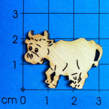 Lade das Bild in den Galerie-Viewer, Kuh aus Holz