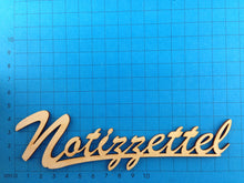 Lade das Bild in den Galerie-Viewer, Notizzettel Schriftzug in Schreibschrift aus Holz Herzlich willkommen Schriftzug, Holzkunst, Geschenke verzieren, Einladungskarten Basteln, Eingangsschild, Schriftzug Bastelartikel, Holzteile bemalen, Schriftzüge aus Holz, Bastelideen mit Holz, Basteln mit Holz, Schriftzüge bemalen, Einladungskarten Basteln, Schriftzug Bastelartikel, Schriftzüge bemalen, Holzteile bemalen, Basteln mit Holz, Herzlich willkommen Schriftzug, Holzkunst, Eingangsschild, Bastelideen mit Holz, Geschenke verzieren, Schriftzüge au