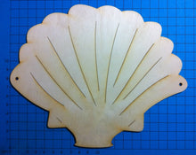Lade das Bild in den Galerie-Viewer, Jakobsmuschel aus Holz Muscheln bemalen, Fotobuch gestalten, Jahrsesdeko basteln, Maritime Erinnerung basteln, Dekoration mit Kindern gestalten, Basteln mit Kindern, Bastelzubehör aus Holz, Schilder mit Meerestieren gestalten, Fotoalbum basteln, Kleine Tiere aus Holz, Meerestiere malen, Fotoalbum basteln, Muscheln bemalen, Bastelzubehör aus Holz, Kleine Tiere aus Holz, Fotobuch gestalten, Meerestiere malen, Maritime Erinnerung basteln, Basteln mit Kindern, Dekoration mit Kindern gestalten, Jahrsesdeko bas