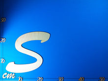 Lade das Bild in den Galerie-Viewer, Buchstaben in Schreibschrift 20cm aus Holz