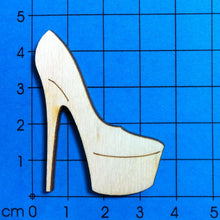 Lade das Bild in den Galerie-Viewer, Pumps mit Plateausohle aus Holz