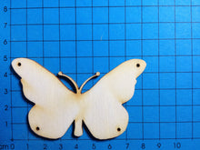 Lade das Bild in den Galerie-Viewer, Schmetterling aus Holz