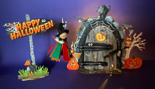 Wichteltür, Wichteltür basteln, Horrortür - Bastelset aus Holz schaurig-schöne Halloween-Tür mit Hexe – Petras Bastel-News