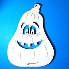 Lade das Bild in den Galerie-Viewer, Kürbis länglich mit Gesicht aus Holz