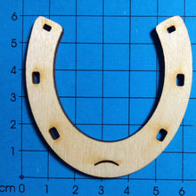 Lade das Bild in den Galerie-Viewer, Hufeisen aus Holz