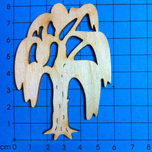 Lade das Bild in den Galerie-Viewer, Baum / Weide aus Holz