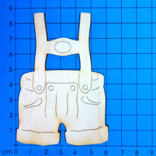 Lade das Bild in den Galerie-Viewer, Lederhose aus Holz Streuteile Holz, Maßkrug aus Holz, Deco Bierfeste, Einladungskarten basteln, Holzteile zum Selbstgestalten, Oktoberfestdeko, Holzteile bemalen, Holzteilechen, Basteln mit Holz, Karte zum Geburtstag basteln, Geschenk zum Geburtstag, Dirnd Trachtenhut aus Holz, Basteln mit Holzteilen, Tischdeko selber machen, Lederhose aus Holz, Streuteile basteln, Kleine Holzteile, Deco für Gartenparty, Basteln mit Kindern, Streuteile diy,  Geschenk zum Geburtstag, Basteln mit Holzteilen, Einladungskarten