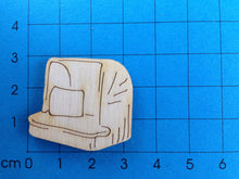Lade das Bild in den Galerie-Viewer, Strandkorb aus Holz
