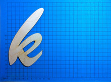 Lade das Bild in den Galerie-Viewer, Buchstaben in Schreibschrift 15cm aus Holz