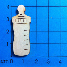 Lade das Bild in den Galerie-Viewer, Babyflasche aus Holz