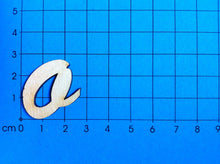 Lade das Bild in den Galerie-Viewer, Buchstaben in Schreibschrift 5cm aus Holz
