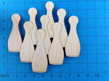 Lade das Bild in den Galerie-Viewer, Kegel aus Holz