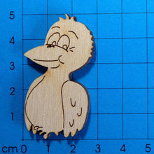 Lade das Bild in den Galerie-Viewer, Vogel aus Holz, seitlich schauend