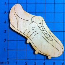 Lade das Bild in den Galerie-Viewer, Fußballschuhe aus Holz