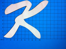 Lade das Bild in den Galerie-Viewer, Buchstaben in Schreibschrift 10cm aus Holz