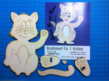 Lade das Bild in den Galerie-Viewer, Katze als Standfigur aus Holz