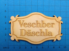 Lade das Bild in den Galerie-Viewer, Veschber Däschla 9cm Schilder mit Schriftzug, Schild zum Basteln, Holzteile bemalen, Schrifttafeln, Basteln mit Holz, Holzideen , Holzteile, Holzkunst, Holz bemalen Acryl, Banner mit Schriftzug zum Geburtstag, Basteln mit Holz, Holz bemalen, Basteln mit Holz für Kinder, Schild für alle Anlässe, Basteln mit Holz für Kinder, Holzteile bemalen, Schrifttafeln, Holzkunst, Holzteile, Schilder mit Schriftzug, Holz bemalen Acryl, Schild für alle Anlässe, Basteln mit Holz, Banner mit Schriftzug zum Geburtstag, Bas