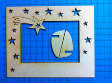 Lade das Bild in den Galerie-Viewer, Rahmen mit Komet und Sterne aus Holz
