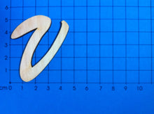 Lade das Bild in den Galerie-Viewer, Buchstaben in Schreibschrift 5cm aus Holz