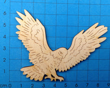 Lade das Bild in den Galerie-Viewer, Adler aus Holz
