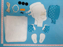 Lade das Bild in den Galerie-Viewer, Schneemann aus Filz mit Säckchenbauch zum Nähen Bastelideen Nikolaus, Schneemann Nähset, Weihnachtsgeschenke nähen, Basteln mit Kindern Winter, Nähen mit Kindern, Geschenkidee Nikolaus, Weihnachtsgeschenke, Schneemänner nähen, Geschenkidee Weihnachten, Nähen für Kinder, Basteln mit Kindern Weihnachten einfach, Weihnachtsbasteln, Schneemänner basteln, Bastelideen aus Filz, Nähen für Anfänger, Geschenkidee Weihnachten, Bastelideen Nikolaus, Nähen mit Kindern, Schneemann Nähset, Nähen für Kinder, Weihnachtsg