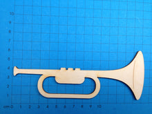 Lade das Bild in den Galerie-Viewer, Trompete aus Holz Basteln mit Kindern, Musikinstrumente zum Bemalen, Streuteile aus Holz, Kleine Holzteile, Noten und Notenschlüssel, Holzteile bemalen, Tischdeko selbermachen, Holzteile zum Selbstgestalten, Streuteile diy, Basteln mit Holzteilen, Geschenk zum Geburtstag, Streuteile basteln, Holzteile, Holzteile für alle Anlässe, Musikinstrumente aus Holz, Basteln mit Holz, Einladungskarten basteln, Karte zum Geburtstag basteln,  Holzteile bemalen, Holzteile, Noten und Notenschlüssel, Streuteile diy, Klein