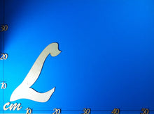 Lade das Bild in den Galerie-Viewer, Buchstaben in Schreibschrift 20cm aus Holz