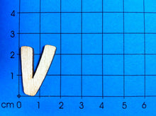 Lade das Bild in den Galerie-Viewer, Buchstaben in 2,3cm aus Holz
