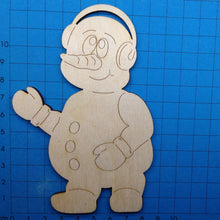 Lade das Bild in den Galerie-Viewer, Schneemann mit Ohrenwärmer aus Holz basteln mit Kindern im Winter, basteln mit Holz, Winterdeko selbst gestalten, Geschenkidee für Weihnachten, Weihnachtsbasteln, Schneemann malen, Weihnachtsdekoration, Schneemann aus Holz basteln, Schneemann aus Holz gestalten, Schneemann basteln Weihnachten, Bastelidee Winter, Weihnachtsdeko gestalten, SEH 7912