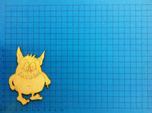Lade das Bild in den Galerie-Viewer, Monster aus Holz