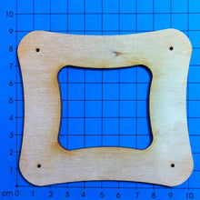 Lade das Bild in den Galerie-Viewer, Rahmen mit gerundeten Ecken aus Holz