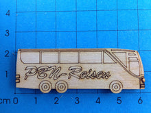 Lade das Bild in den Galerie-Viewer, Reisebus aus Holz