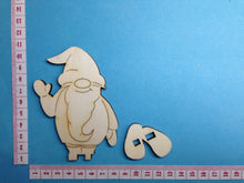 Lade das Bild in den Galerie-Viewer, Wichtel als Standfigur aus Holz