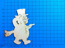 Lade das Bild in den Galerie-Viewer, Schneemann mit Zylinder und Besen aus Holz