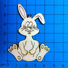 Lade das Bild in den Galerie-Viewer, Hase sitzend aus Holz