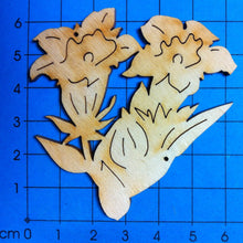 Lade das Bild in den Galerie-Viewer, Enzian aus Holz