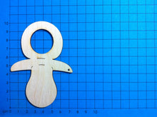 Lade das Bild in den Galerie-Viewer, Schnuller aus Holz Bastelset aus Holz, Babygeschenke malen, Schnuller aus Holz, Babygeschenke basteln, Geschenke zur Geburt basteln, Basteln für Kindern, Dekoration mit Kindern gestalten, Geschenke zur Taufe gestalten,  Geschenke zur Geburt basteln, Babygeschenke malen, Bastelset aus Holz, Babygeschenke basteln, Dekoration mit Kindern gestalten, Schnuller aus Holz, Basteln für Kindern, Geschenke zur Taufe gestalten,  BSH 4010