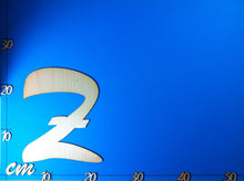 Lade das Bild in den Galerie-Viewer, Buchstaben in Schreibschrift 20cm aus Holz