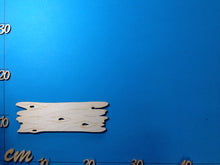 Lade das Bild in den Galerie-Viewer, Schild Brettoptik aus Holz