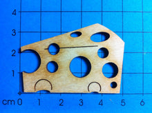 Lade das Bild in den Galerie-Viewer, Käse aus Holz